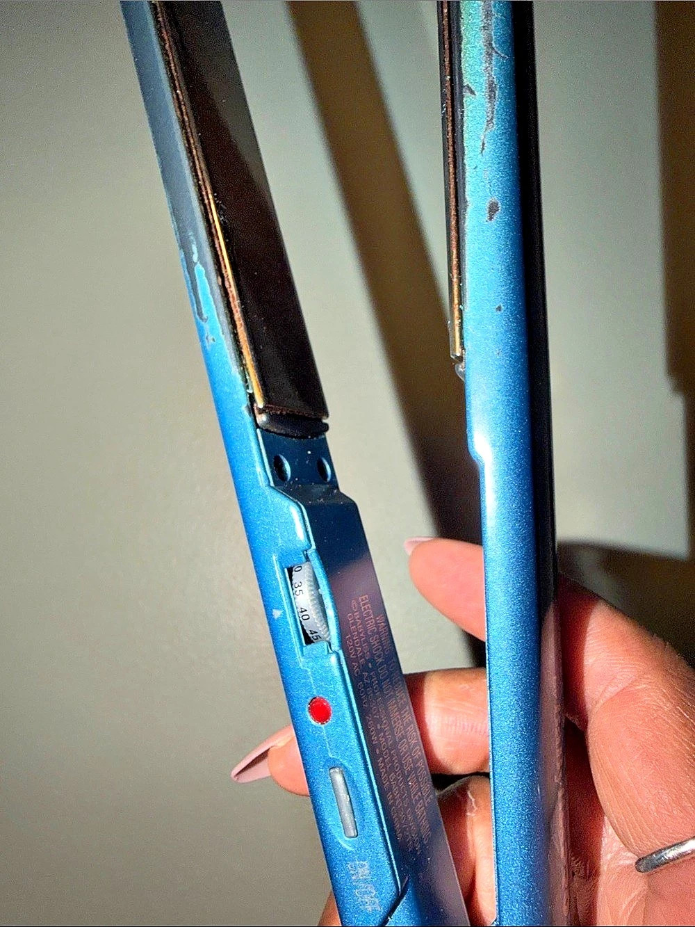 BaBylissPRO Blue Hair Straightener - Picture 9 of 10